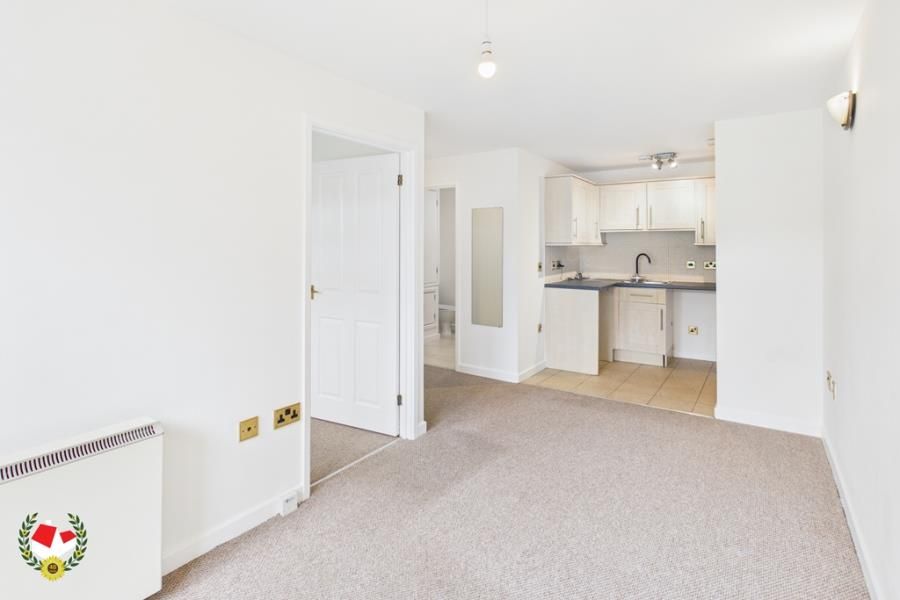 Property photo 3 of 6