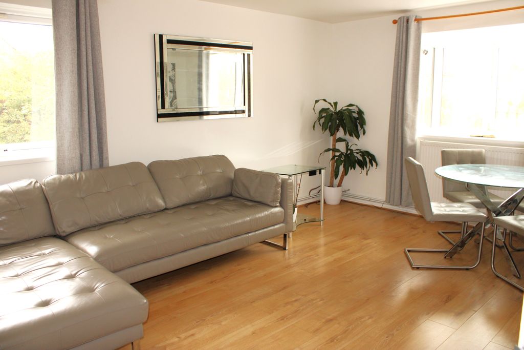 Property photo 2 of 4