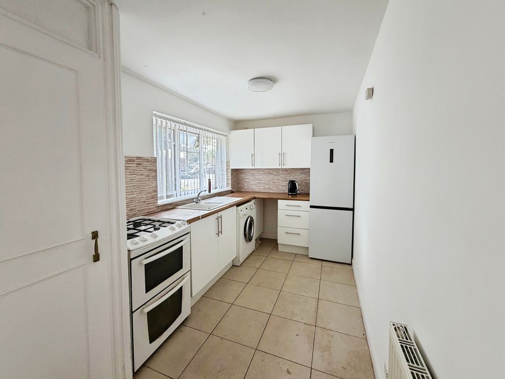 Property photo 2 of 12 Pbox-Img.Jpg