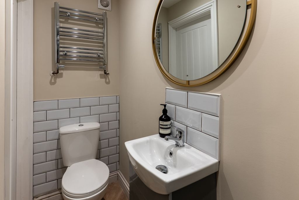 Property photo 2 of 3