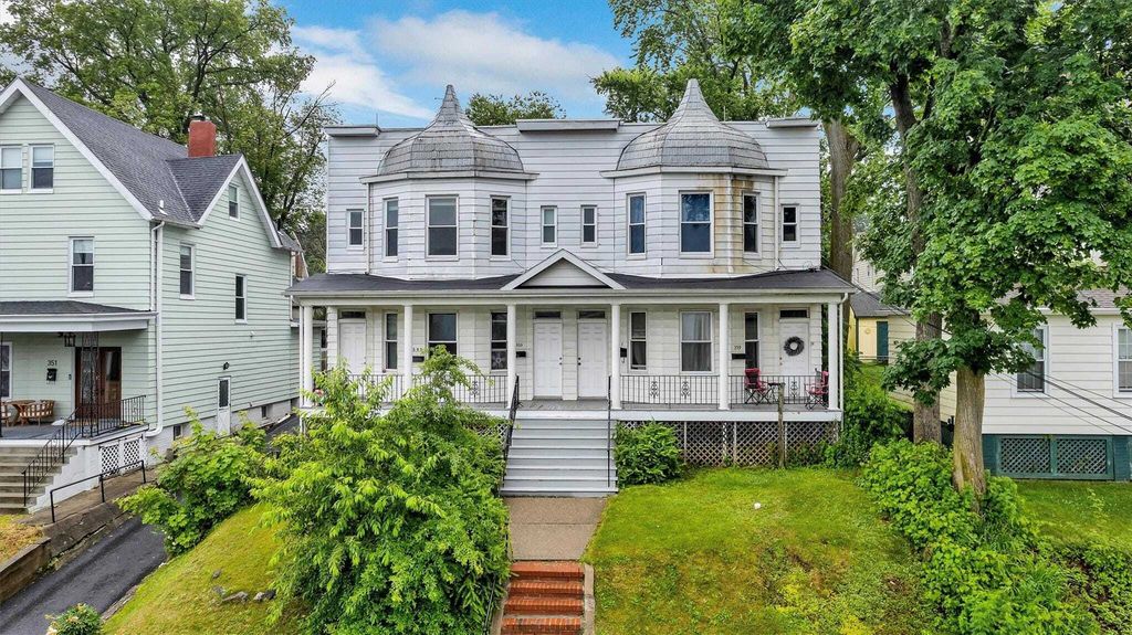 Property photo 1 of 25