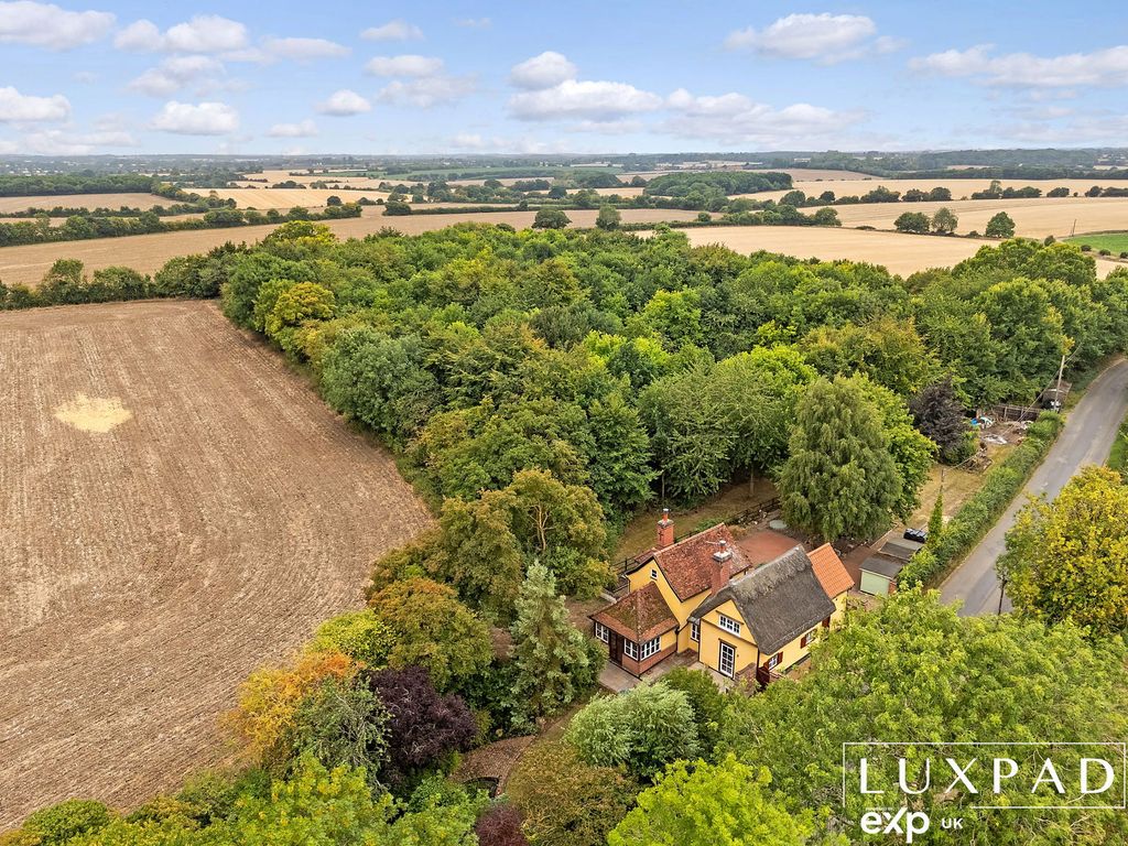 Property photo 2 of 41
