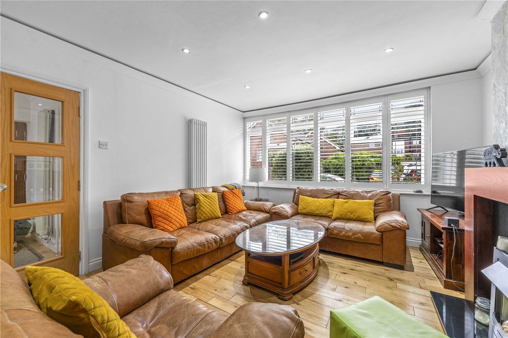 Property photo 3 of 10 Picture No. 25