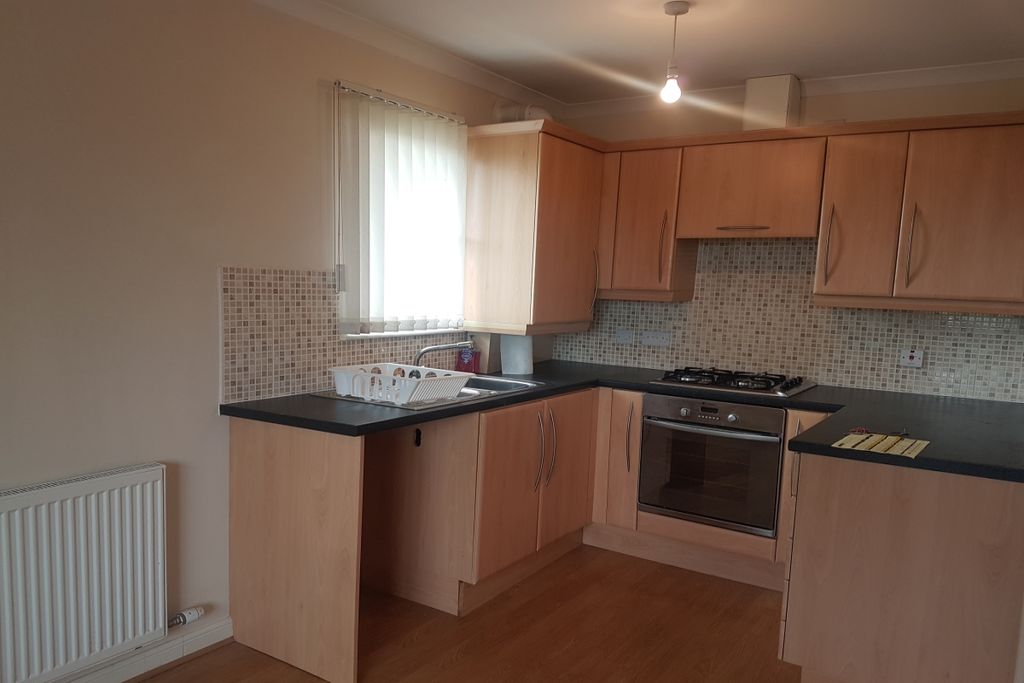 Property photo 3 of 5 Kitchen