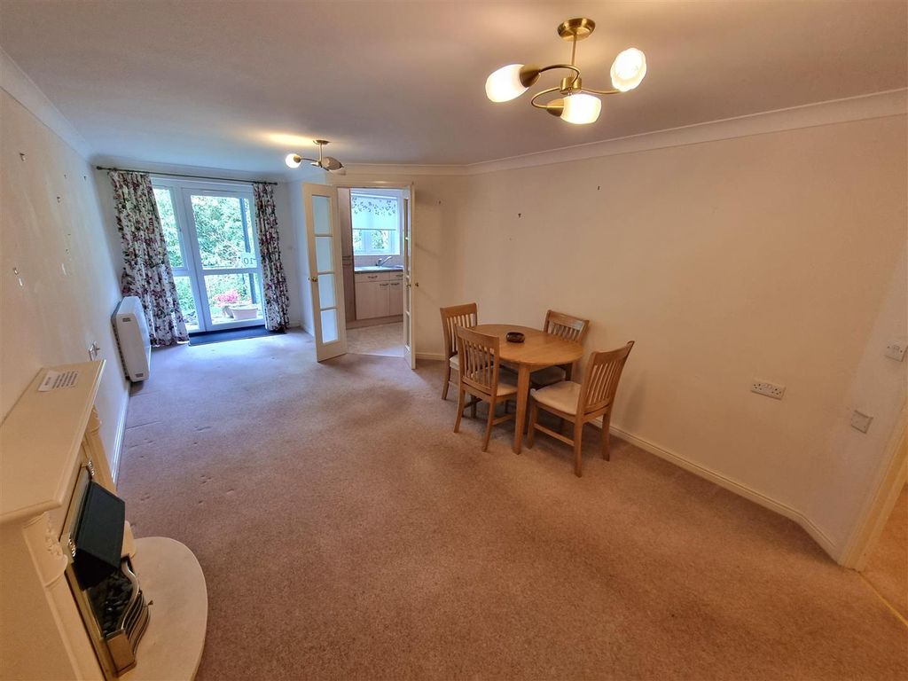Additional image 9 of 1 bed property for saleDunheved Road, Launceston PL15