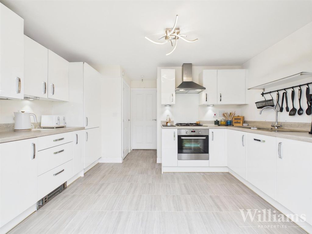 Property photo 2 of 17 Cam02861G0-Pr0465-Still007.Jpg