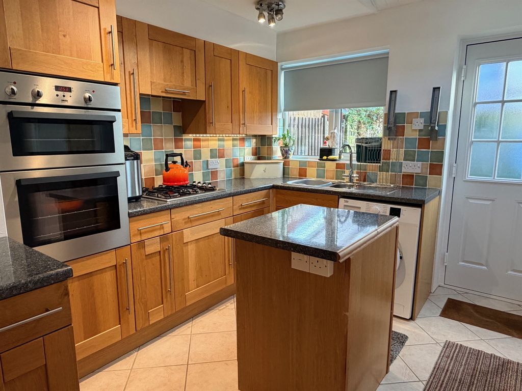 Property photo 3 of 13