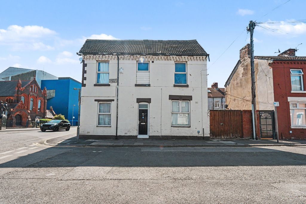 Property photo 1 of 17 65 Goodison Road, Liverpool, L4 4Ej
