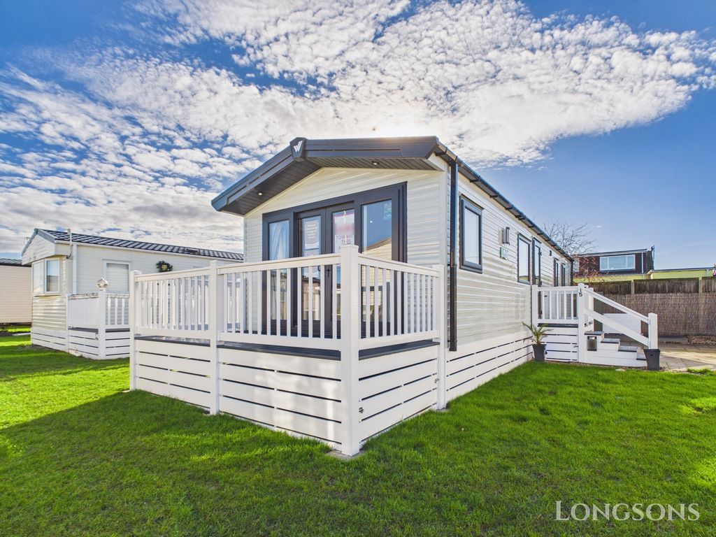 Property photo 1 of 20 Cam02173G0 Pr0334 Still032