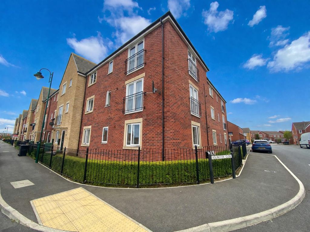 Property photo 1 of 12