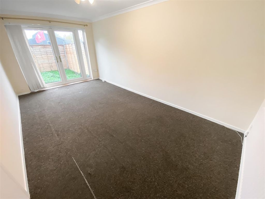 Property photo 2 of 7 Living Room.Jpg