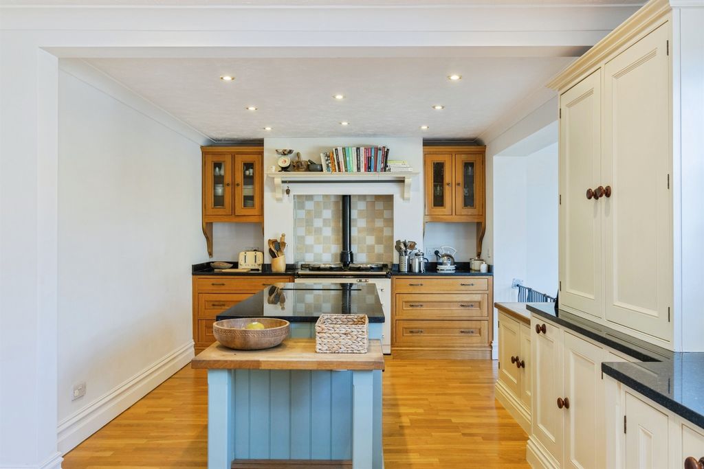 Additional image 7 of 4 bed detached house for saleSouth Road, Newton Abbot TQ12