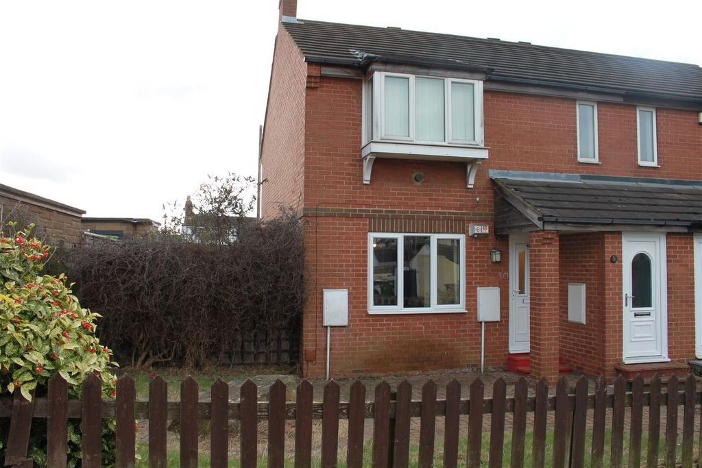 Property photo 1 of 12