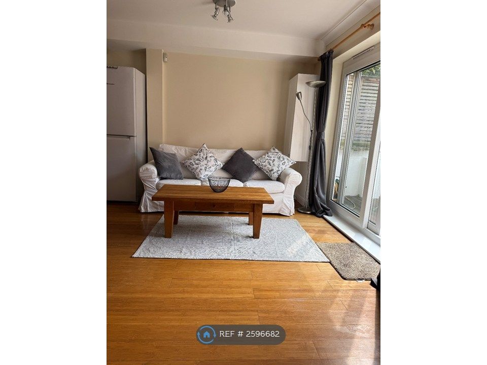 Property photo 3 of 20