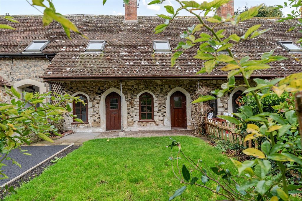 Property photo 1 of 15 1380776-13-6913748B870d9.Jpg