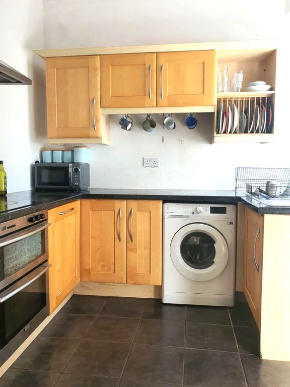 Property photo 3 of 9