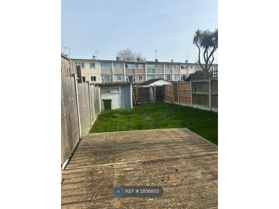 Property photo 3 of 6 Garden