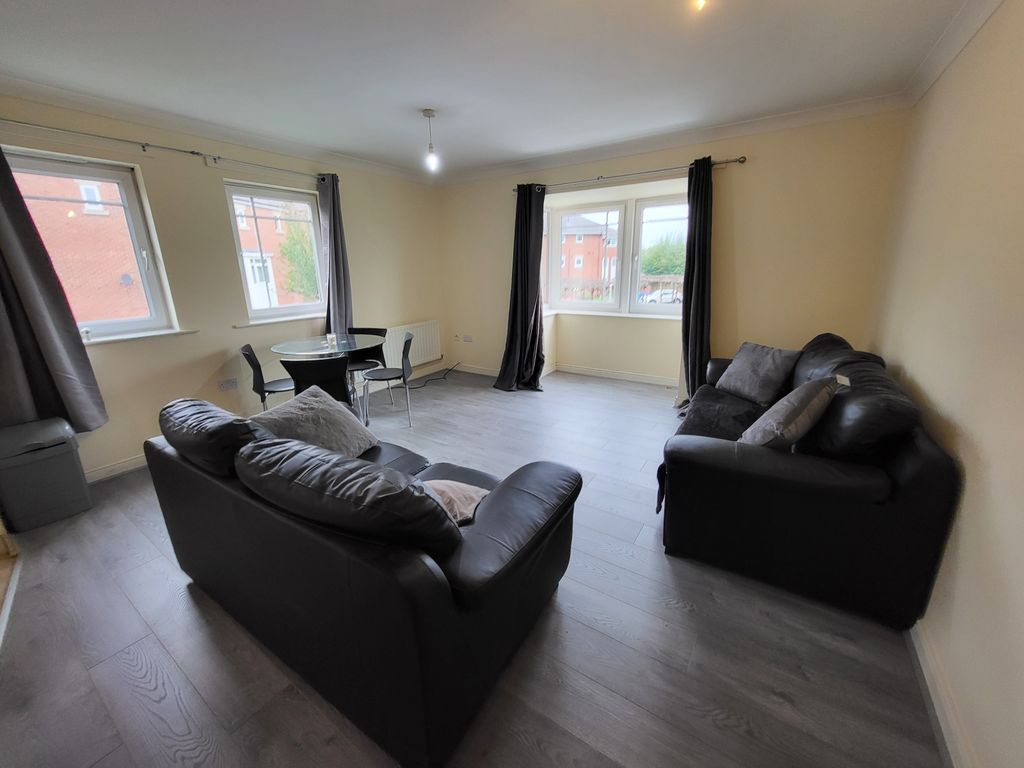 Property photo 3 of 15 Gallery