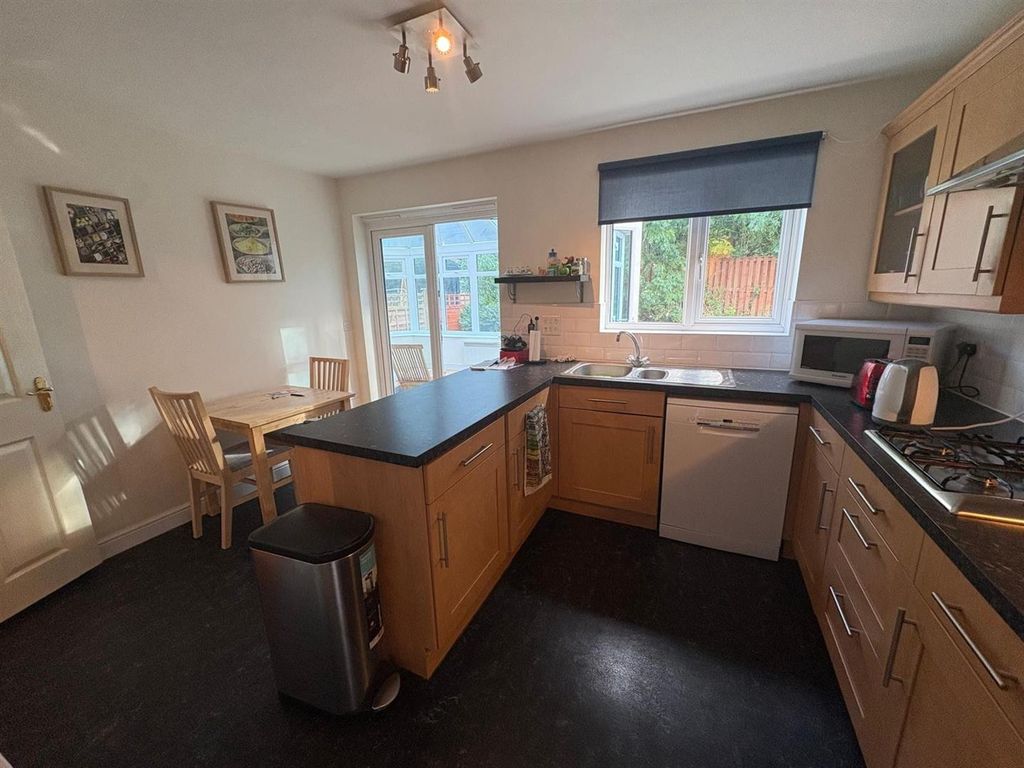 Property photo 3 of 22