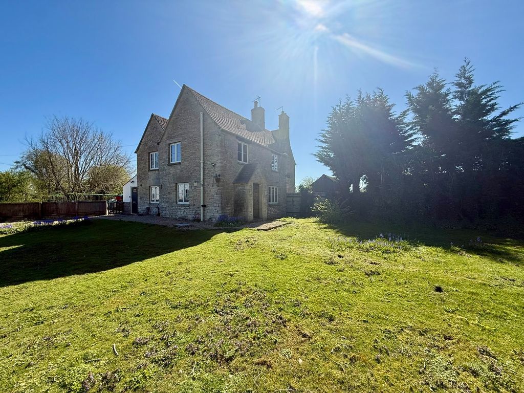 Property photo 2 of 10 Picture No. 28