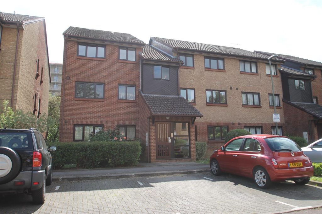 Property photo 1 of 6 5140840