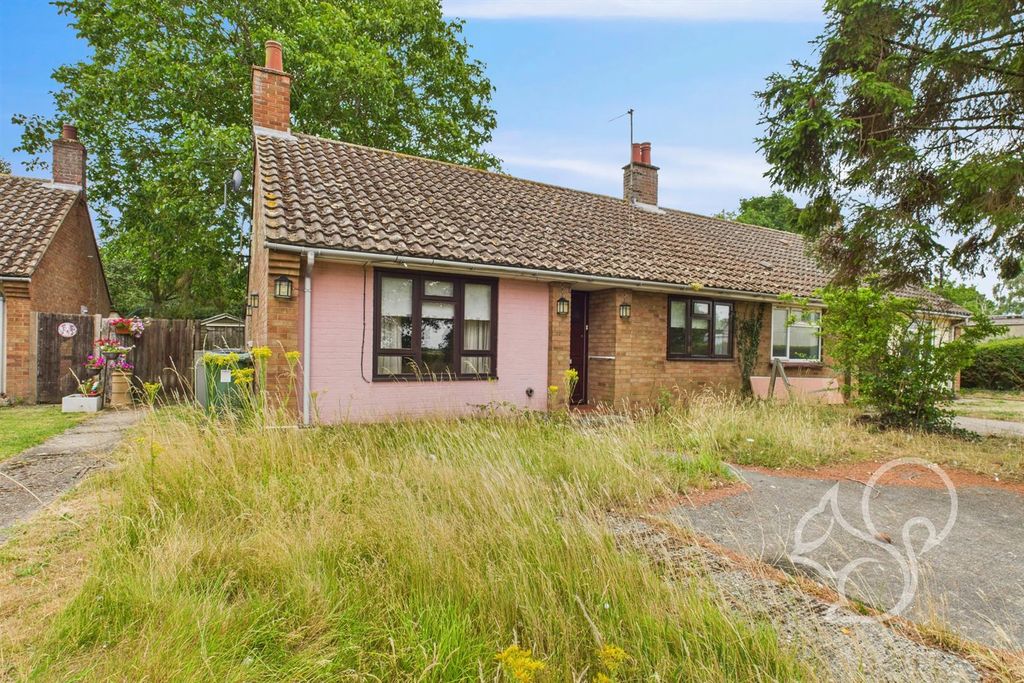 Property photo 1 of 11 Front