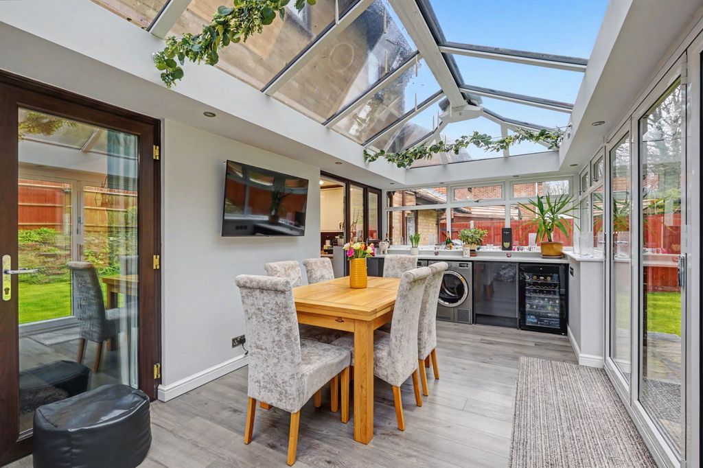 Property photo 2 of 24