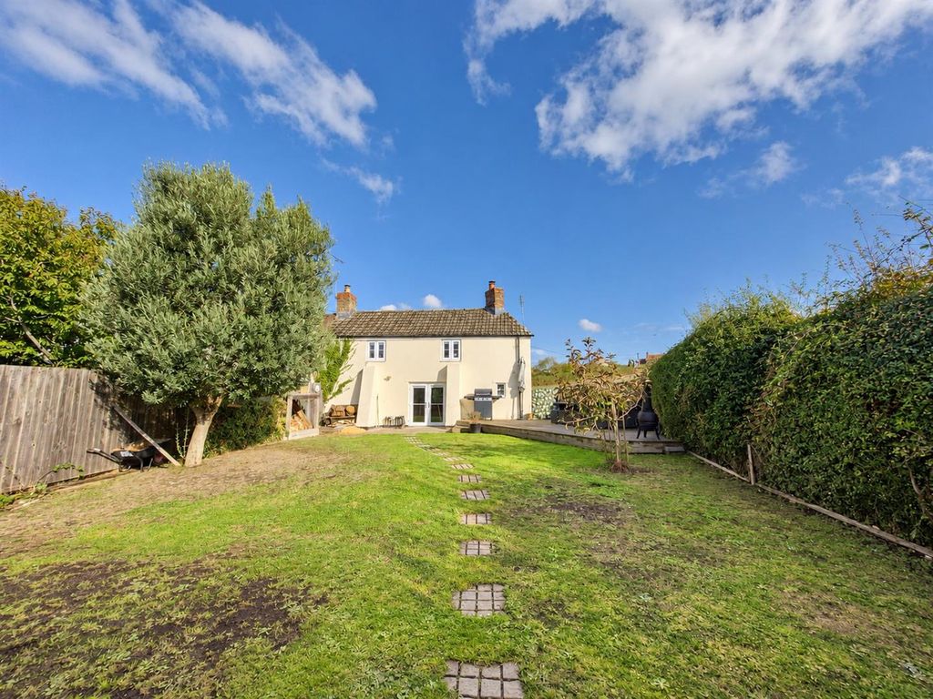 Property photo 1 of 22