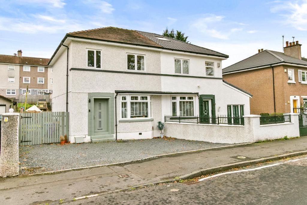 Property photo 1 of 33