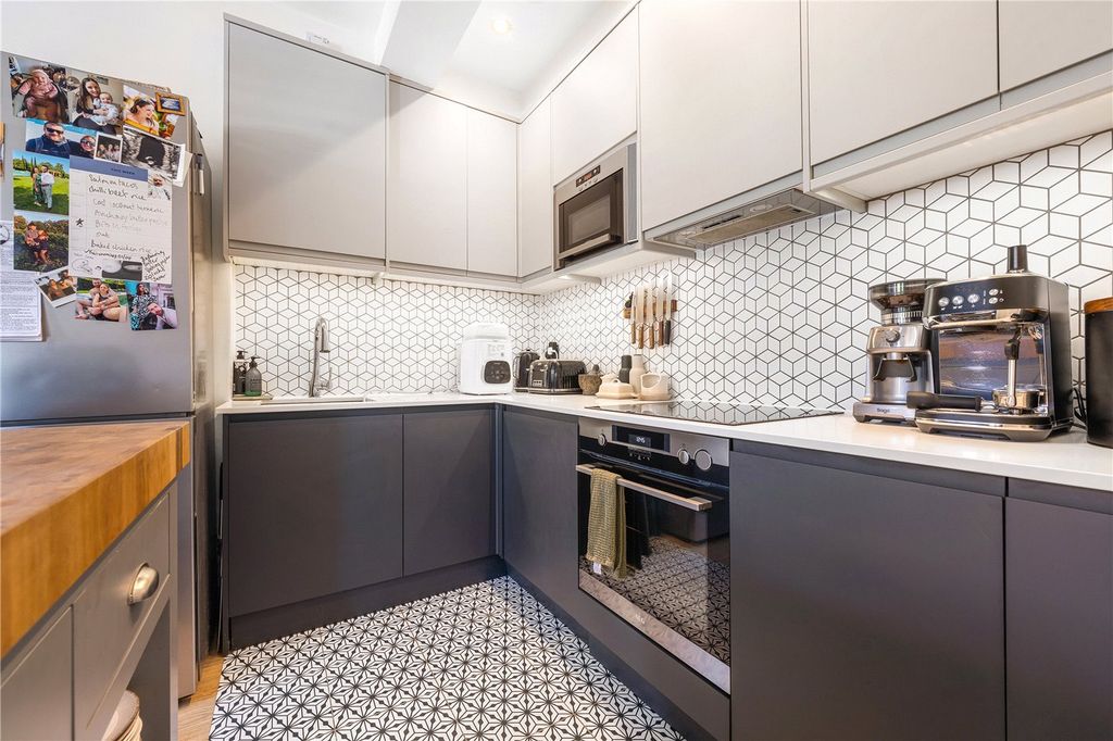 Property photo 3 of 15 Kitchen