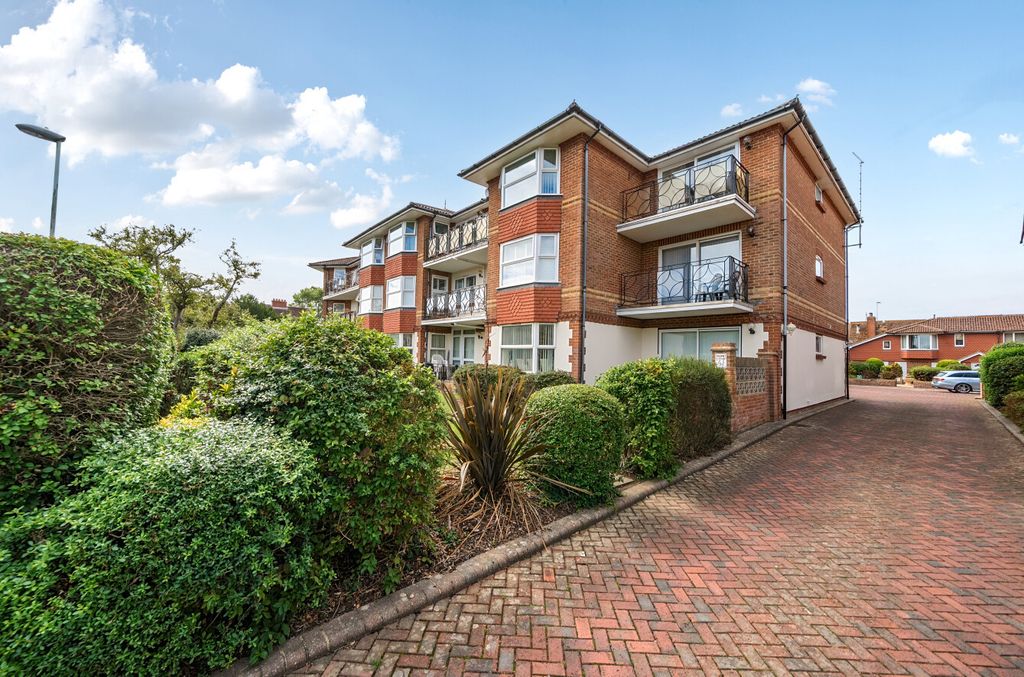 Property photo 1 of 13 1521315-1-1A08B37...