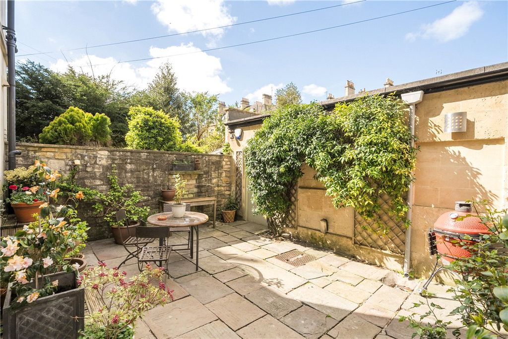Property photo 3 of 18 Picture No. 03