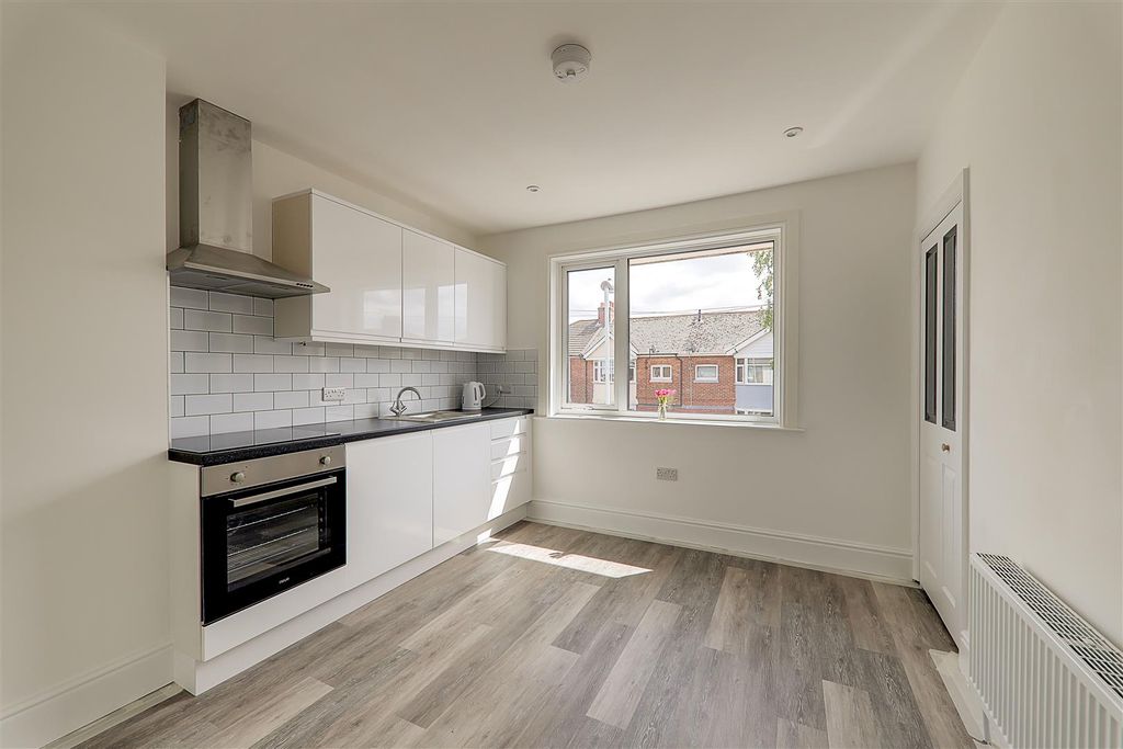 Property photo 2 of 11 Img_4893-Img_4895.Jpg