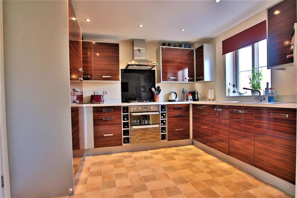 Property photo 2 of 34 Img_8710.Jpg