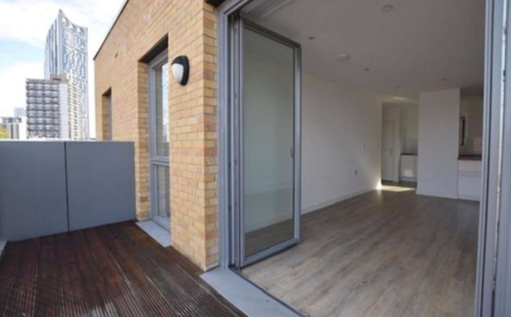 Property photo 1 of 10 Balcony
