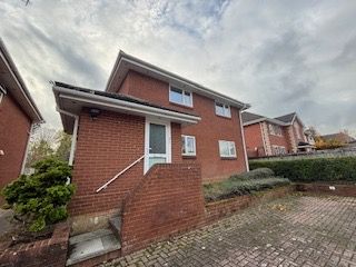 Property photo 1 of 8 Cover