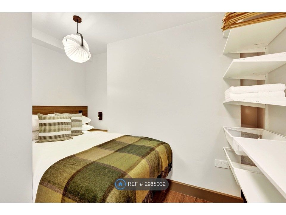 Property photo 1 of 35 Studio 1