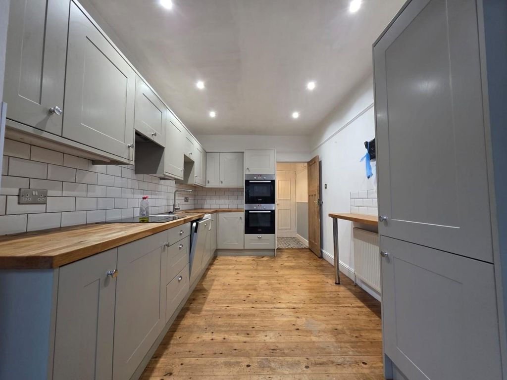 Property photo 2 of 13 3.Jpg