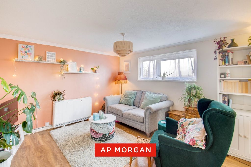 Property photo 3 of 11 Picture No. 09