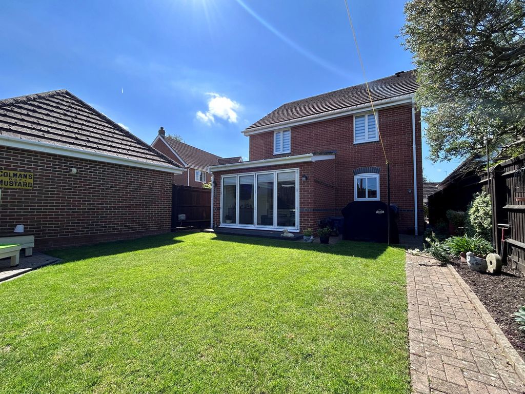 Property photo 1 of 25