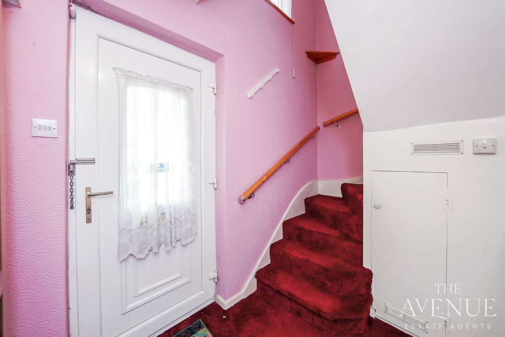 Property photo 2 of 21 4545525