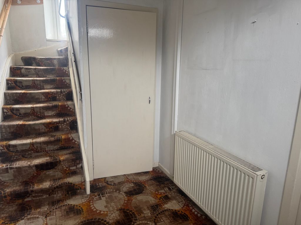 Property photo 2 of 29