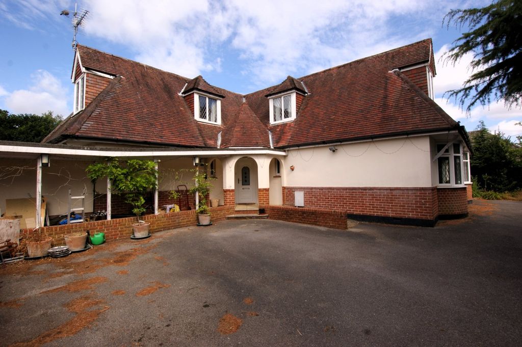 Property photo 1 of 22 Picture No. 01