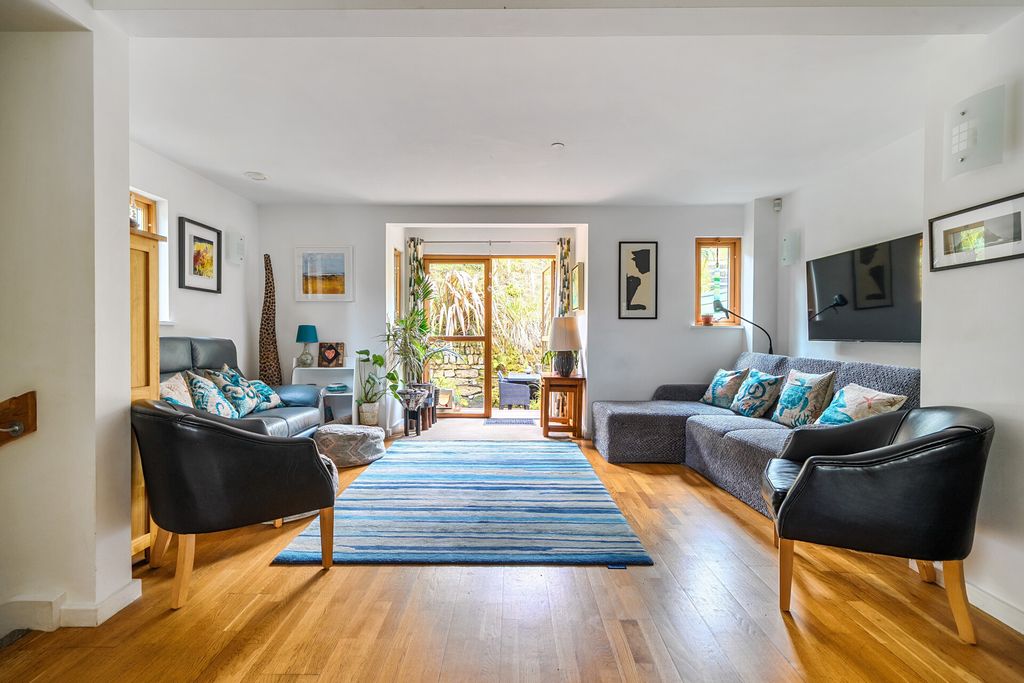 Property photo 2 of 20 14-6A69F1Bc6E22A-...