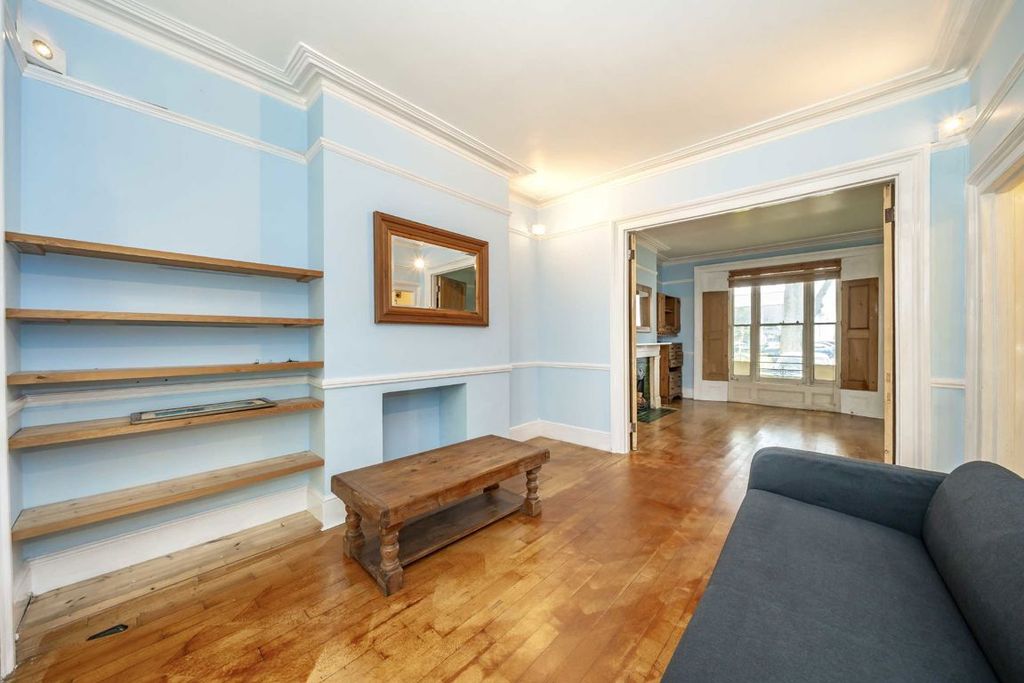 Property photo 2 of 6