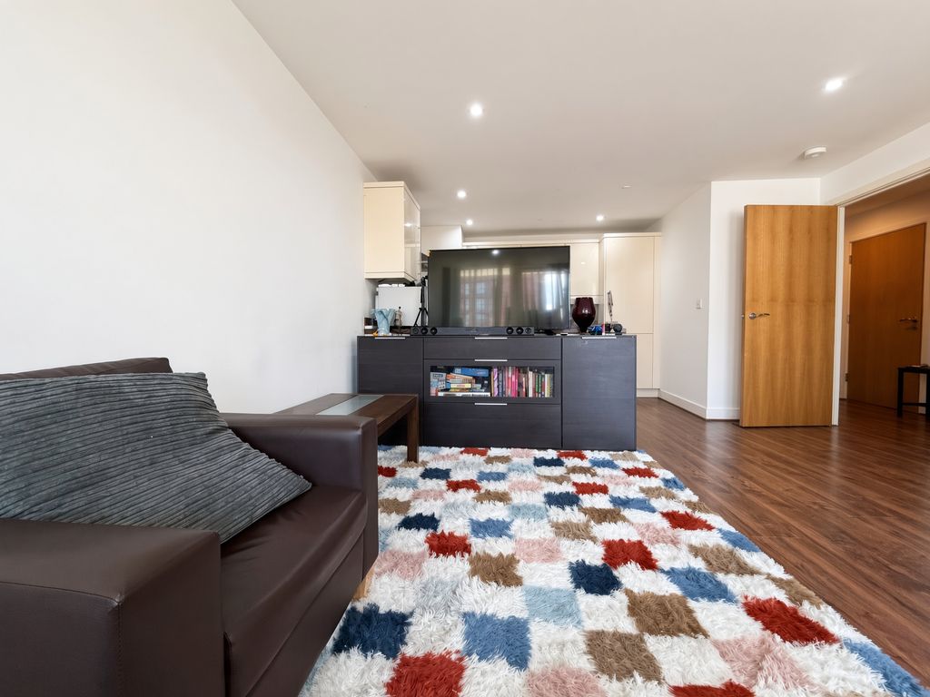 Property photo 3 of 14