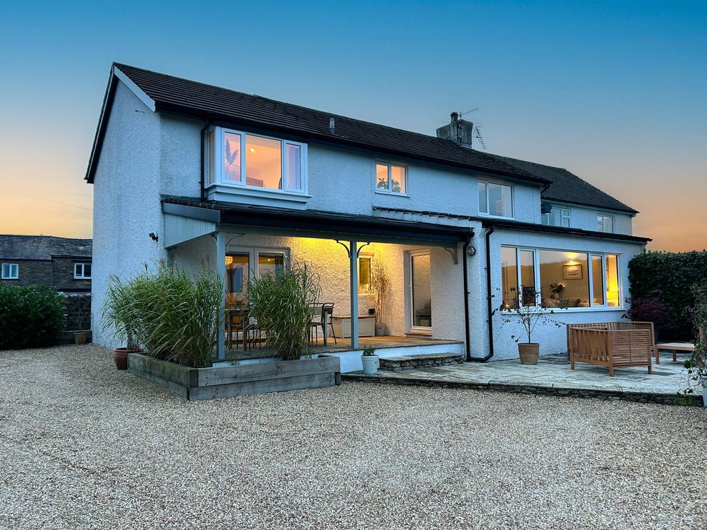 Property photo 1 of 37