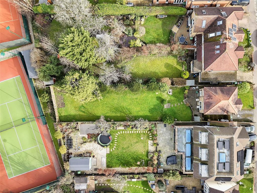 Property photo 2 of 15 Waverley-Road-Drone-08.Jpg