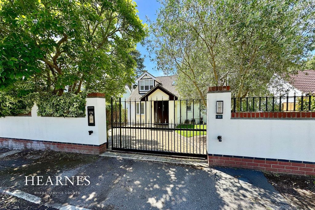Property photo 1 of 30