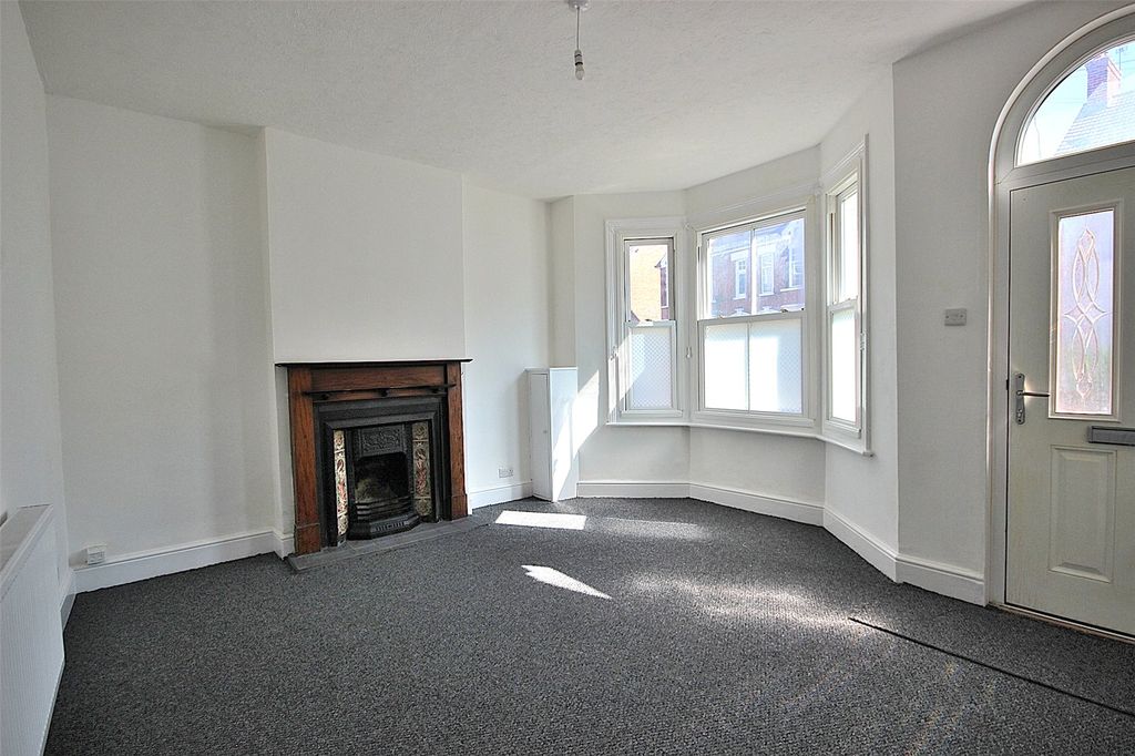 Property photo 2 of 6 Picture No. 08